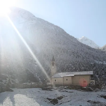 Bed & Breakfast La Tour - Food, Bed & Mountain
