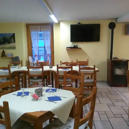 La Tour - Food, Bed & Mountain B&B *