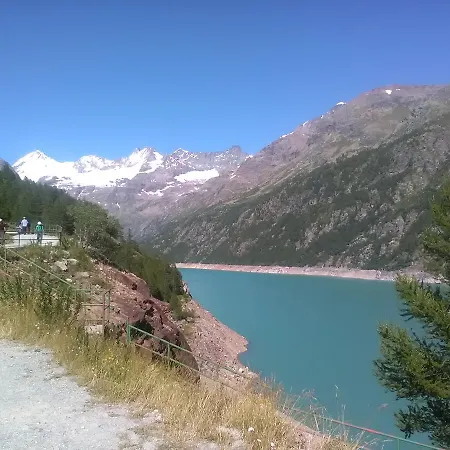 La Tour - Food, Bed & Mountain Bed & Breakfast *