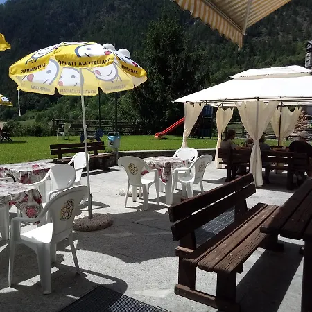 La Tour - Food, Bed & Mountain B&B