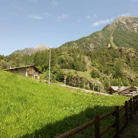 La Tour - Food, Bed & Mountain * Oyace