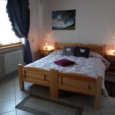 La Tour - Food, Bed & Mountain Bed & Breakfast Oyace