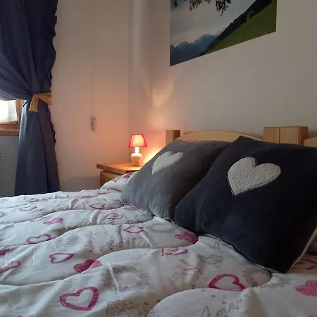 La Tour - Food, Bed & Mountain * Oyace