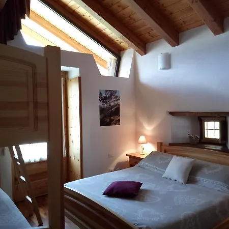 Bed & Breakfast La Tour - Food, Bed & Mountain Oyace