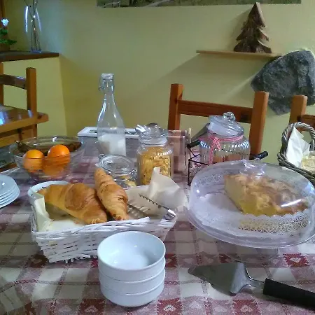 La Tour - Food, Bed & Mountain * Oyace