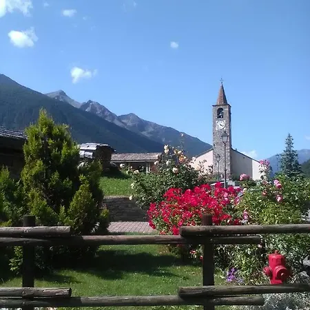 La Tour - Food, Bed & Mountain Panzió *